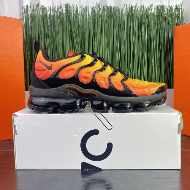 nike vapormax plus sunset