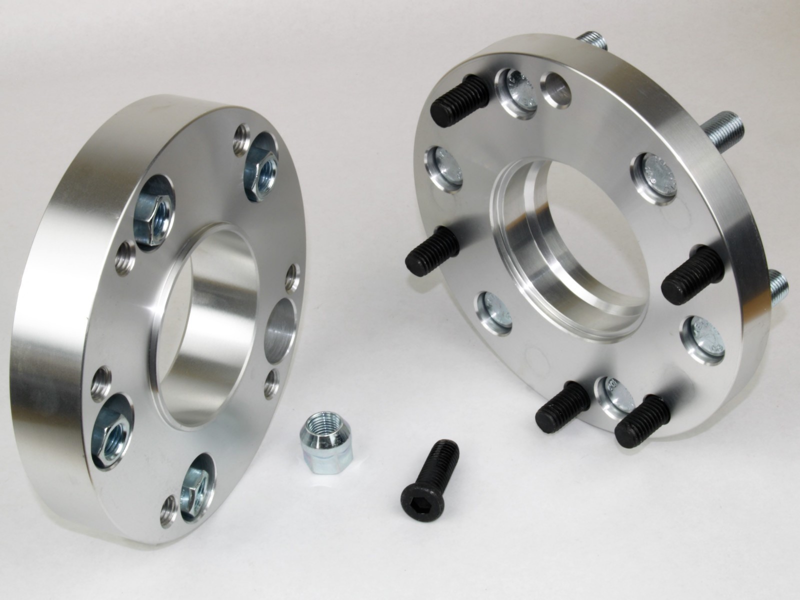 4Pcs 5X135 TO 6X135 WHEEL ADAPTERS 2" USE 6 LUG WHEELS ON 5 LUG