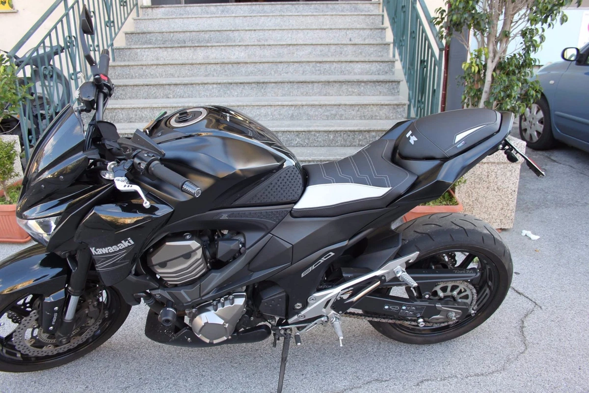 Z800 seat hotsell