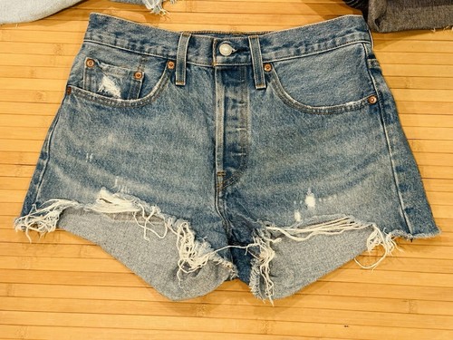 Levi’s 501 Button Fly Distressed Cut Off Denim Jeansshorts 3 Paar Paket 26 - 27 - Bild 3 von 12