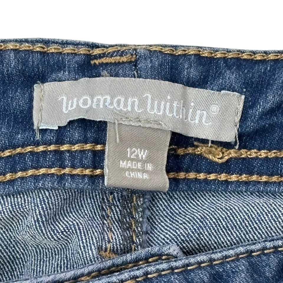 Bermudas vaqueras Woman Within Plus 12W azules florales bordadas con puños nuevas sin etiquetas Foto 4 de 4