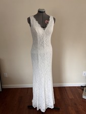 DB Studio Ivory All Over Lace V Neck Sheath Wedding Dress Size 6
