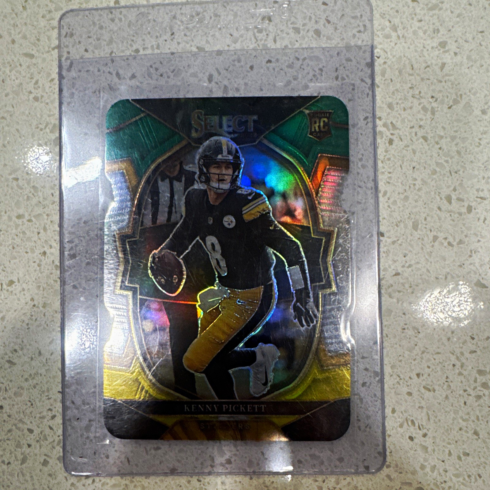 Panini 2022 Select Concourse Kenny Pickett #64 RC Green & Yellow Prizm Die-Cut