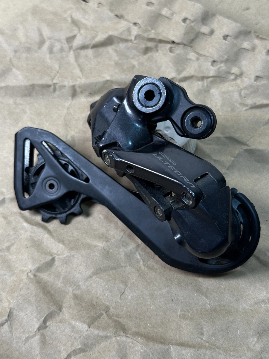 Gamba Deragliatore Shimano Y3GK89000: Stivale Protezione Originale Per RD-R7150/R8150/R9250