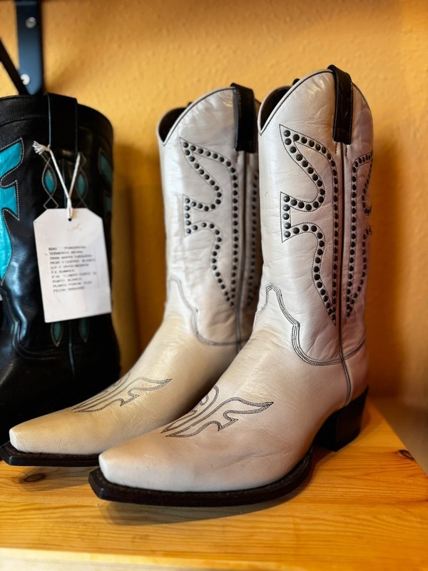 Botas Cowboy Frye Años 90 Blanco y Negro Piel Vintage Hechas en España Sendra Ta