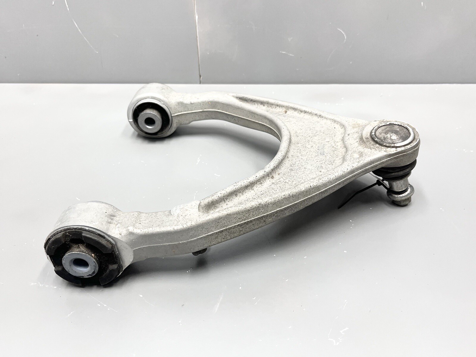 ⭐️2017-2020 MASERATI LEVANTE FRONT LEFT DRIVER SIDE UPPER CONTROL ARM OEM