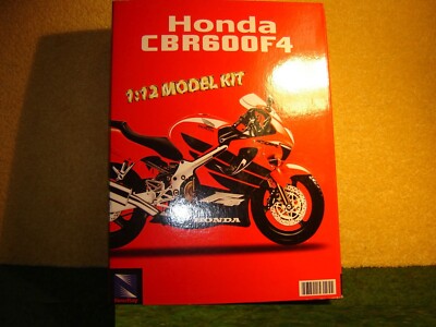 1:12 Honda CBR 600 F4 Rot NEW RAY 01147