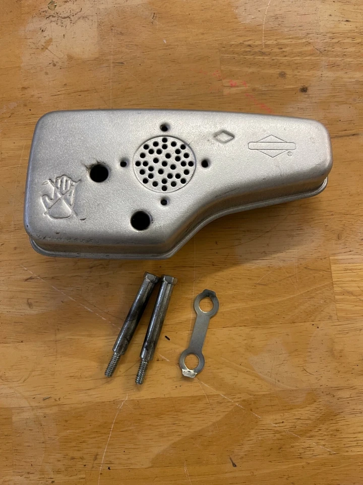 Briggs and Stratton Muffler and mounting bolts Engine model 126M02-0015-F1 - Image 2 of 3