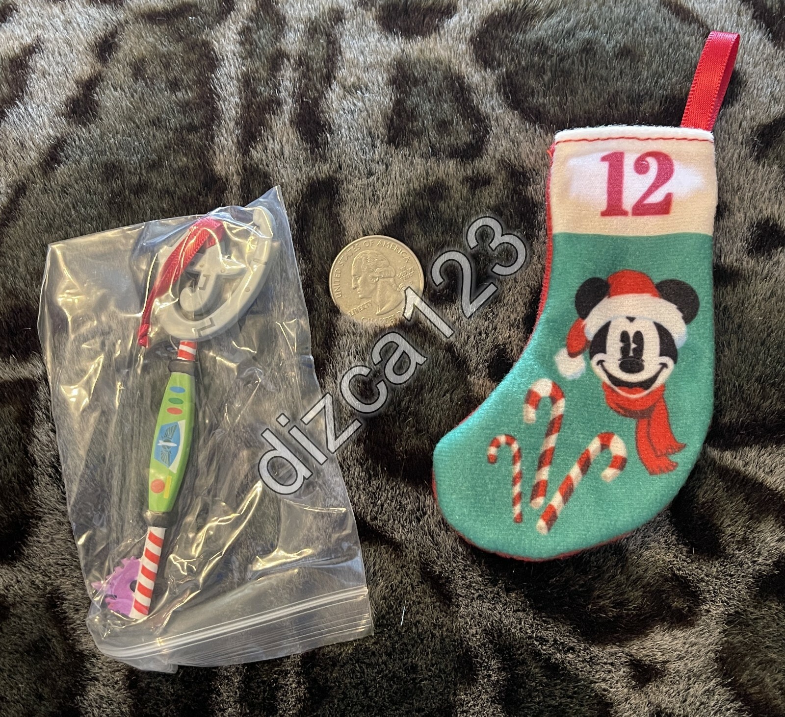 SAOLA Disney Store Chiave Calendario dell'Avvento Mini Chiave Buzz Lightyear Giocattolo St and Sock SOLO 12