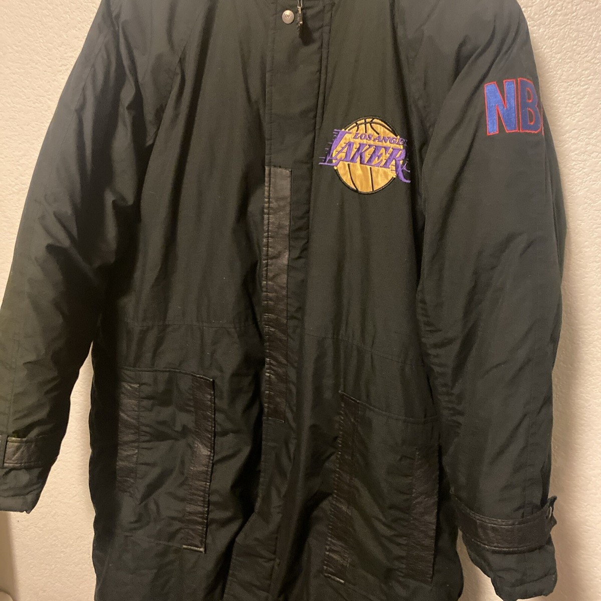Men's NBA Vintage Los Angeles LA Lakers Trench Jacket Size M Men's NBA Vintage Los Angeles LA Lakers Trench Jacket Size M