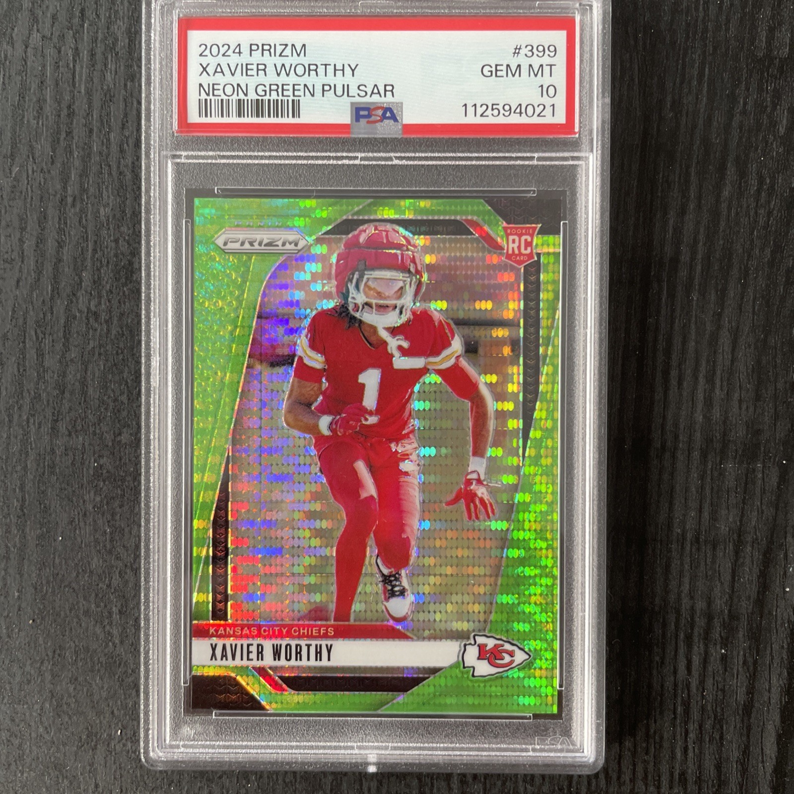 2024 Prizm Xavier Worthy RC Neon Green Pulsar Rookie #399 Chiefs PSA 10