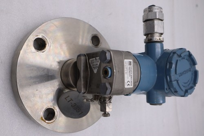 #ad Rosemount 2051L3AA0FD21AA Pressure Transmitter 4 20 mA Hart STOCK 2903A $1250.00