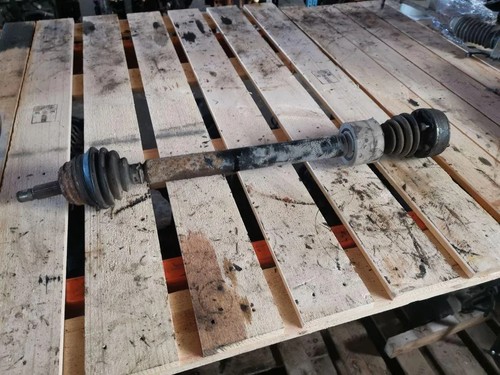 VW POLO 9N Antriebswelle vorne links 1.90 Diesel 1999 33864797