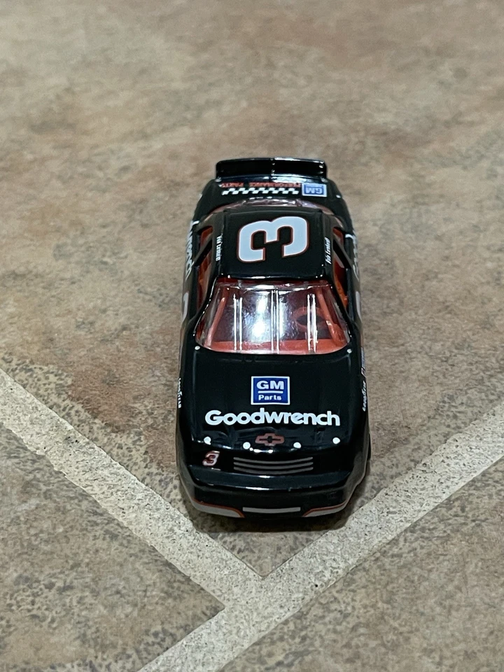1990 Dale Earnhardt Goodwrench Chevrolet Lumina 4x Champion NASCAR Action 1/64 - Image 4 of 4