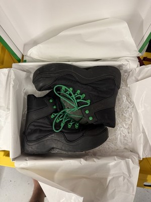 Bottega Veneta Men s Black Ankle Lace-Up Boots with Green Laces