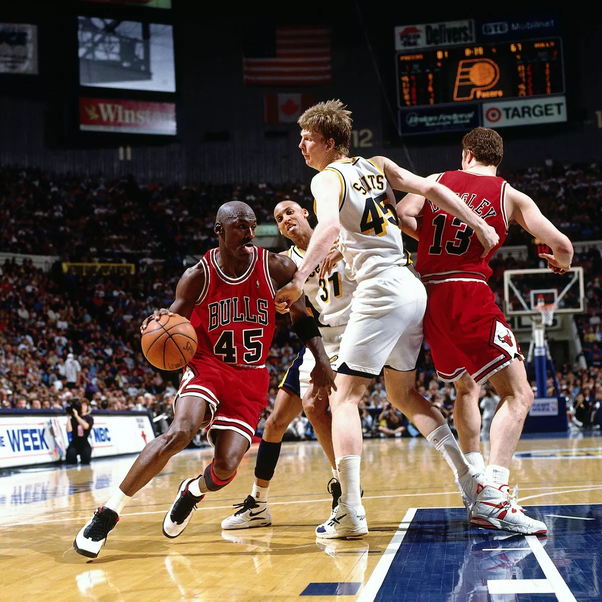 Michael Jordan Bulls Photos and Premium High Res Pictures