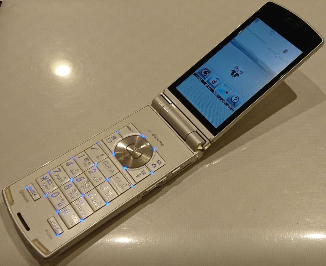 ドコモ docomo N-02D ホワイト WHITE　新品同様 docomo N-02D WHITE mobile phone communication confirmed NEC Home