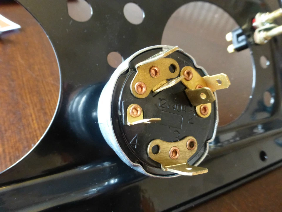 Land Rover Series 2 2a 3 575081 PRC2670 Diesel Ignition Switch Barrel & Keys - Image 3 of 4