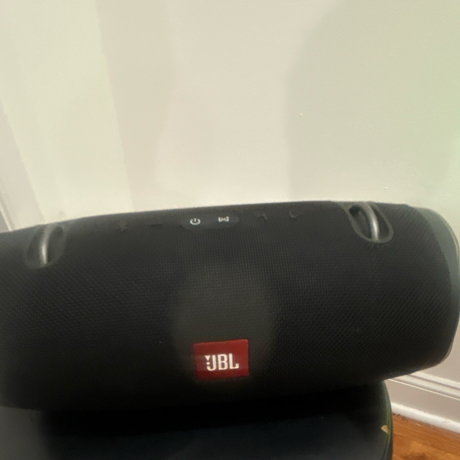 JBL Xtreme Portable Bluetooth Speaker Black Fabric Rectangular