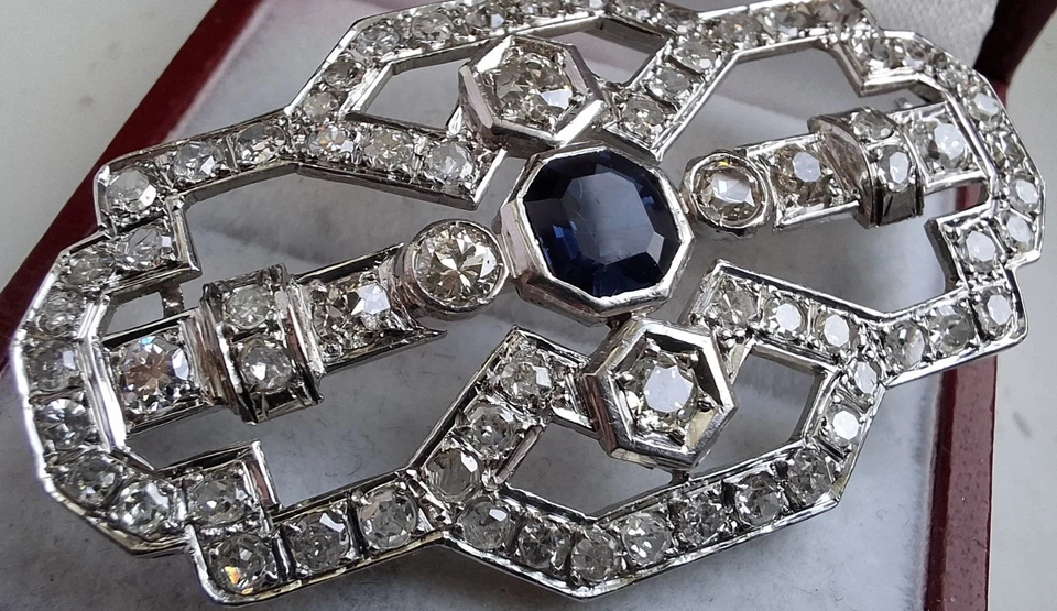 Platinum Art Deco 2.50Ct Old Cut Diamond & Sapphire Large Brooch Heavy 10.6g - Image 4 of 4
