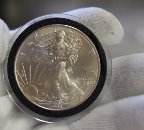 1996  US Silver Eagle $1 Nice Unc Better Year Dings