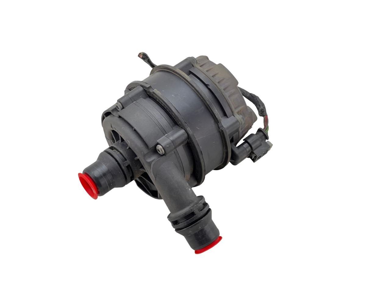 BMW i8 2019 Water pump