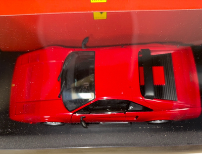FERRARI 308 GTB QUATTROVALVOLE RED 1:18 by KYOSHO 1ST EDITION