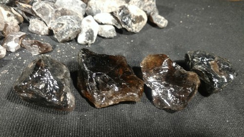 Smokey Quartz Rough 1.4 lb 60 in lot Brazil, various sizes, good quality - Picture 2 of 7