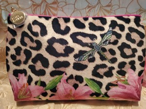 makeup bolsa leopard print