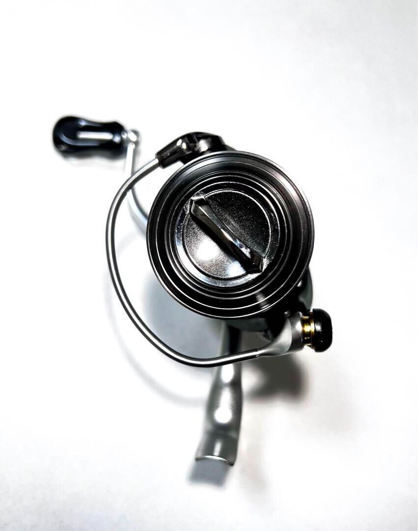 Daiwa 14 IGNIS 2505H Type R Spinning Reel fishing outdoor Daiwa 14 IGNIS 2505H Type R Spinning Reel fishing outdoor