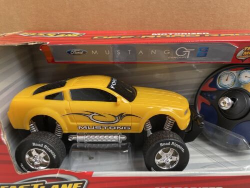 Ford Mustang GT SN197 Safari Radio Control Remote FastLane Off-Road Racer