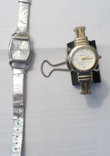 2 VERY NICE PRETTY WATCHE'S WILLOW BAY QUARTZ & A MINICCI QUARTZ RECTANGLER FAC - Picture 7 of 11