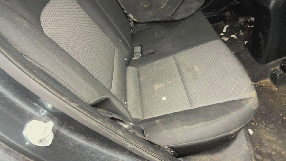 20 KIA SOUL Rear Seat Blackwk Zneed Cleaning Foto 2 de 2