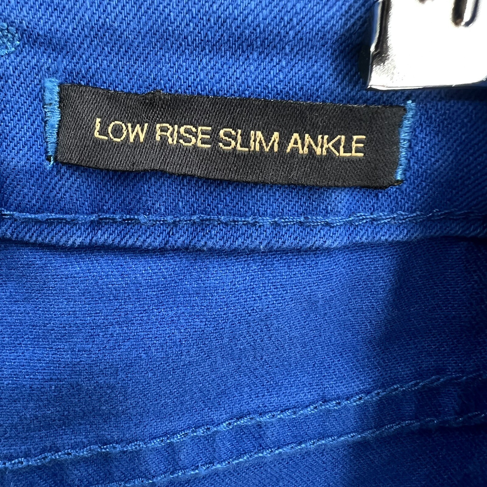 JAG Jeans Women's Blue Jeans Petite Size 14P Low Rise Slim Leg Medium Wash NWT