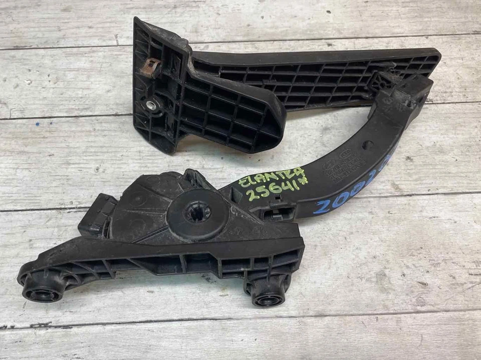 Pedal acelerador Hyundai Elantra 2015 1,8 L conjunto sedán OEM 3270030000 Foto 4 de 4