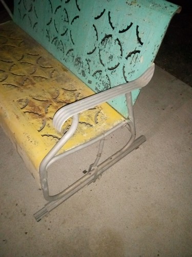 Old Metal Porch Glider Vintage Metal Glider Retro Glider Old Swing Porch Swing - Picture 5 of 7