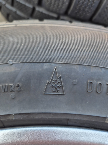 Original Land Rover Evoque 235/60R18 Winter Kompletträder Radsatz Felgen 18 Zoll - Bild 9 von 14