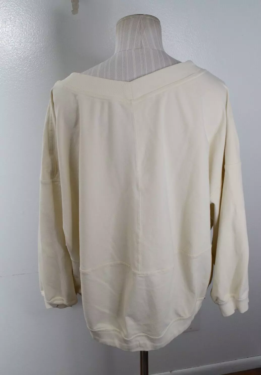 lululemon dare the day pullover v neck oversized read shirt