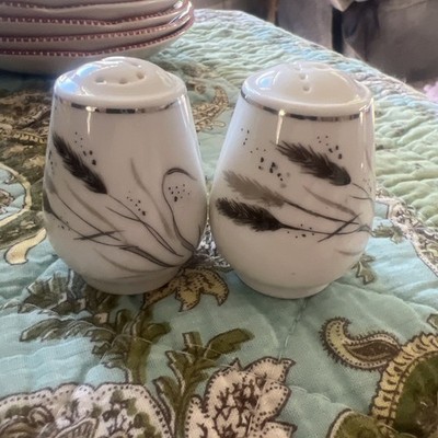 Easterling Ceres Wheat Pattern Salt & Pepper Shakers VTG