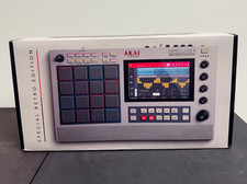 Akai MPC LIVE II Standalone Production Center Special Retro Edition