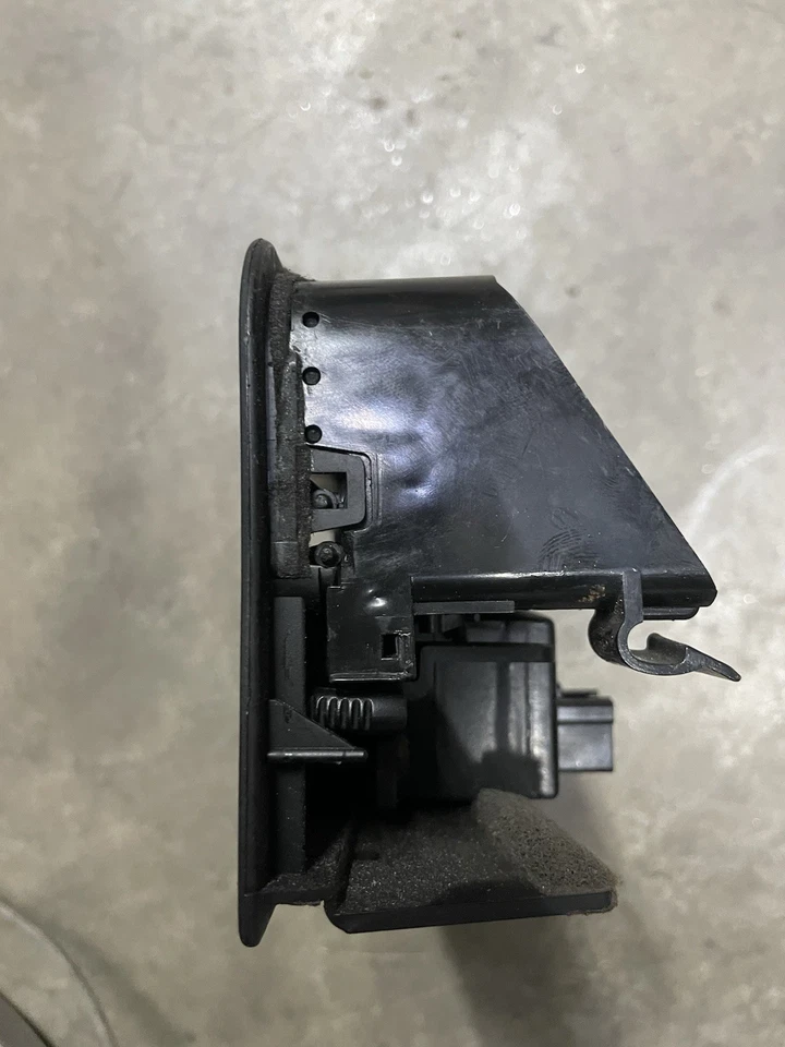 Honda CRX 1991 tablero ventilación de aire con reloj. Foto 2 de 4