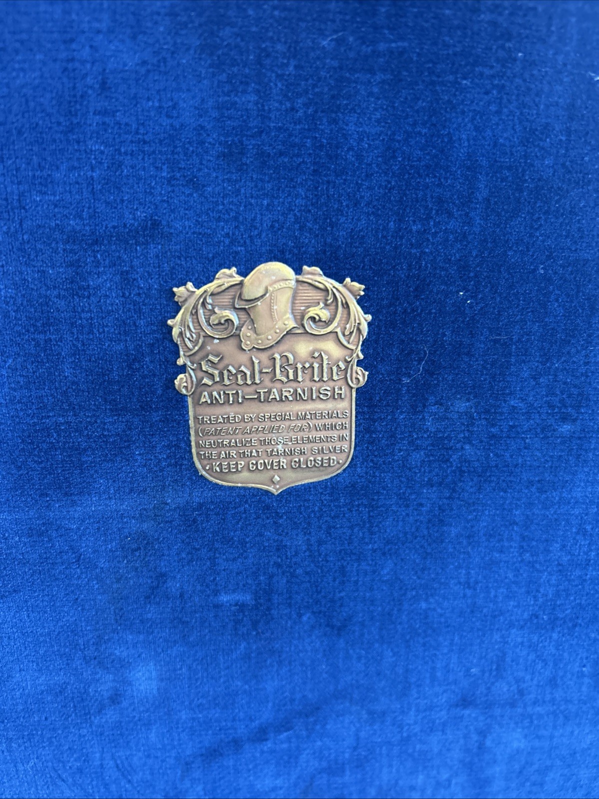 Holmes & Edwards Inlaid IS 1937 Lovely Lady Silverplate Flatware 47 Pcs w/ Case