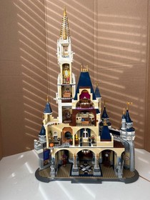 LEGO Disney: The Disney Castle (71040). Pre owned, complete with instructions.