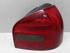 Feu arrière Audi 75