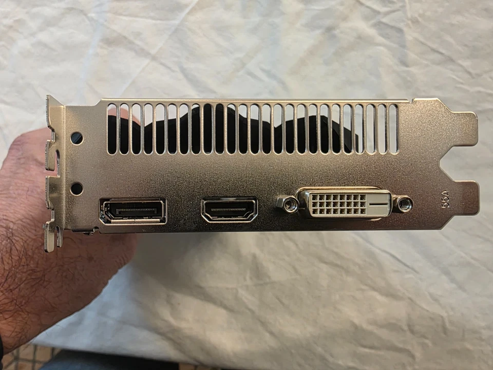 Amd Radeon Rx 550 4gb Gddr5_Scheda Video Grafica Editing Gaming_yeston - Immagine 3 di 4