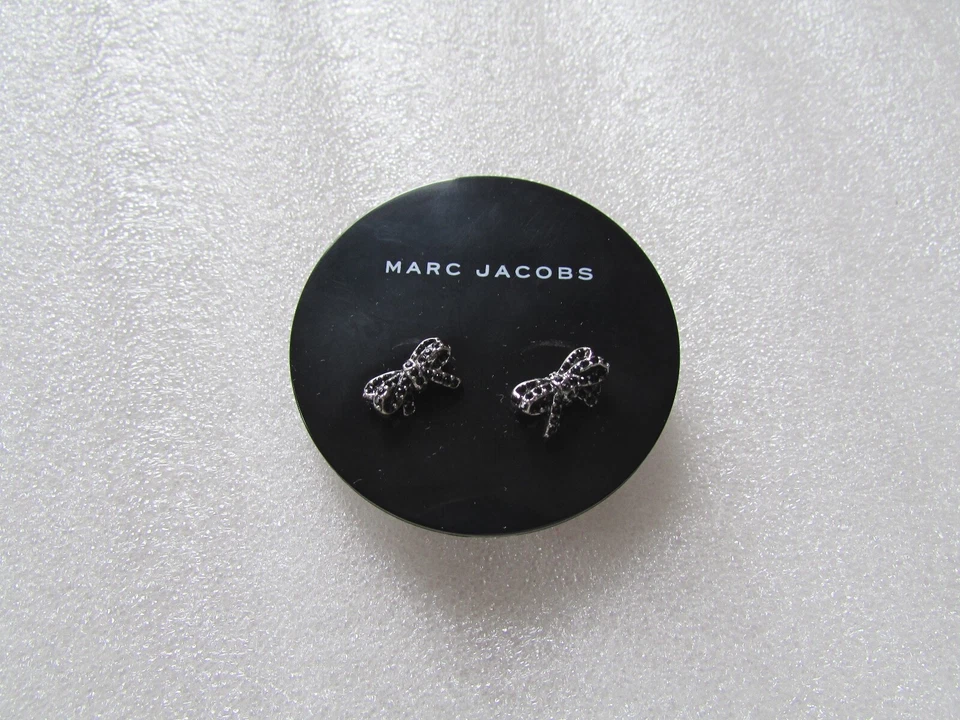 Marc Jacobs Post Earrings Twisted Pave Bow Studs Silver Black New Vintage - Image 2 of 4
