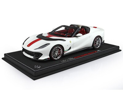 FERRARI 812 COMPETIZIONE APERTA MATT WHITE & DISPLAY CASE 1/18 BY
