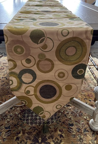 Saro Tapestry Table Runner Retro Open Circles Geometric Tassels Greens 72" NWT - Picture 2 of 8