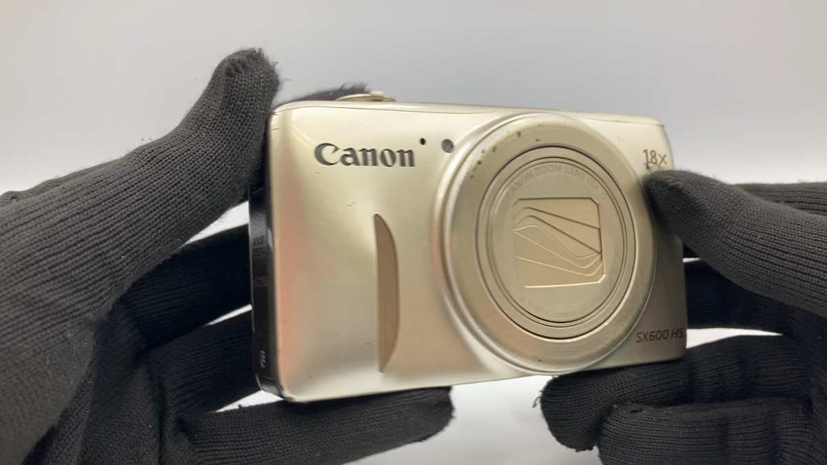 Canon PowerShot SX600 HS 16.0MP Digital Camera - White for