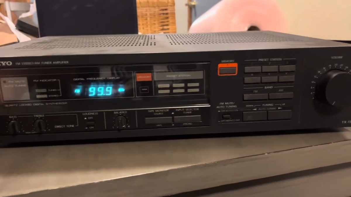 Sharp SG-F800(BK) Music Stereo Center Turntable Cassette Double